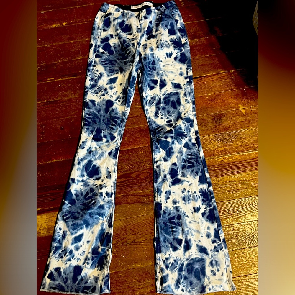 Tinseltown size 1 flare jeans